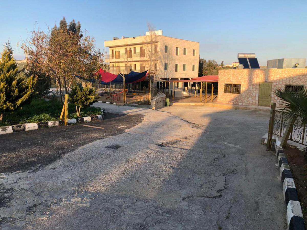 Madaba Camp Resort Buitenkant foto