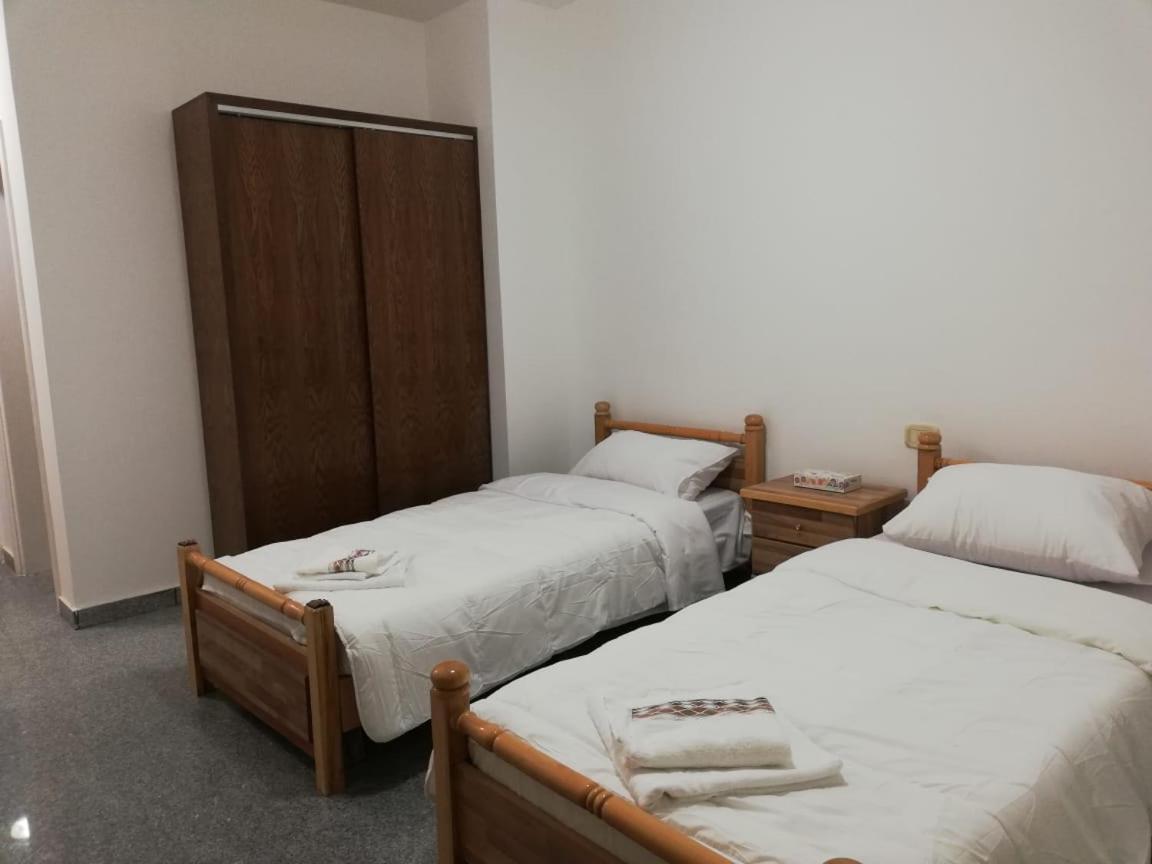 Madaba Camp Resort Buitenkant foto